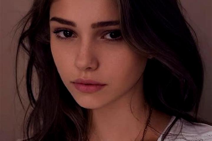 Ariana, 36, a brunette hazel-eyed slavic companion based in Kosy. Offering OWO, Massage, Prostate Massage, Dinner Date. Available for incall and outcall, day...