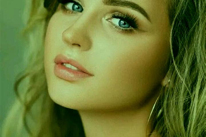 Ariana, 36, a dark blonde blue-eyed mediterranean companion based in Ojo de Agua de Latillas. Offering Travel Companion, Deep French Kissing, CIM. Available ...