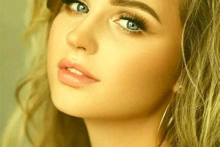 Ariana, 36, a dark blonde blue-eyed slavic companion based in Pogana. Offering Travel Companion, Overnight, A-Level. Available for incall and outcall, overni...