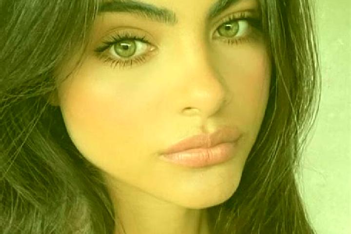 Ariana, 36, a red dark-eyed indian companion based in Jajaway. Offering A-Level, BDSM, Couples, Prostate Massage. Available for incall and outcall, overnight...