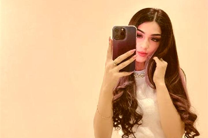 Ariana, 36 — Escort in Oltinko l, Uzbekistan