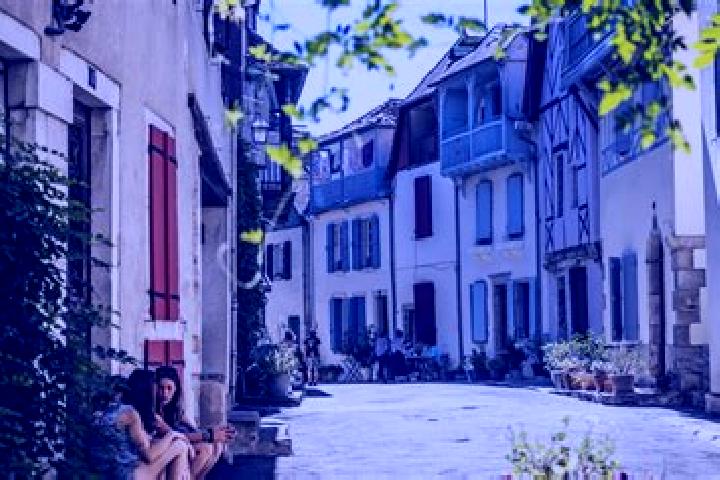 Ariana, 36 — Escort in Salies-de-Bearn, France