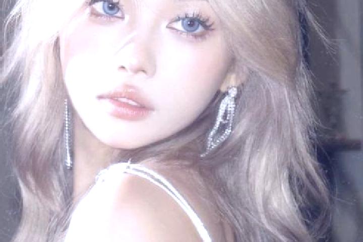 Ariana, 37, a blonde amber-eyed asian companion based in Walkersville. Offering Striptease, Tantra, OWO. Available for incall and outcall, overnight bookings...