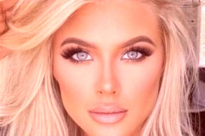 Ariana, 37, a platinum blonde grey-eyed mixed companion based in Sant Andrea. Offering Dinner Date, Striptease, OWO. Available for incall and outcall, overni...