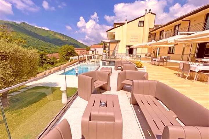 Ariana, 37 — Escort in Bracigliano, Italy