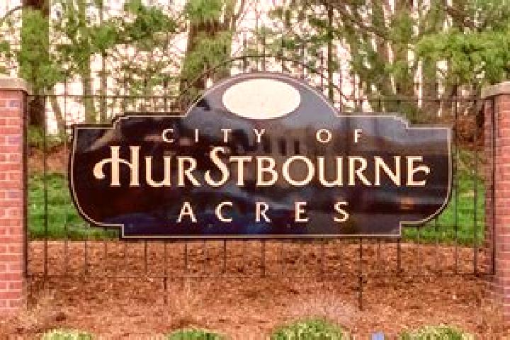 Ariana, 37 — Escort in Hurstbourne Acres, United States