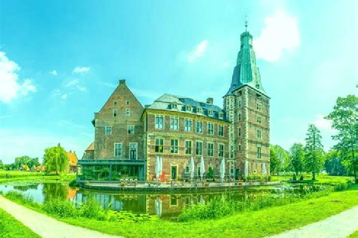 Ariana, 37 — Escort in Nachrodt-Wiblingwerde, Germany