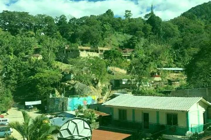 Ariana, 37 — Escort in San Juancito, Honduras