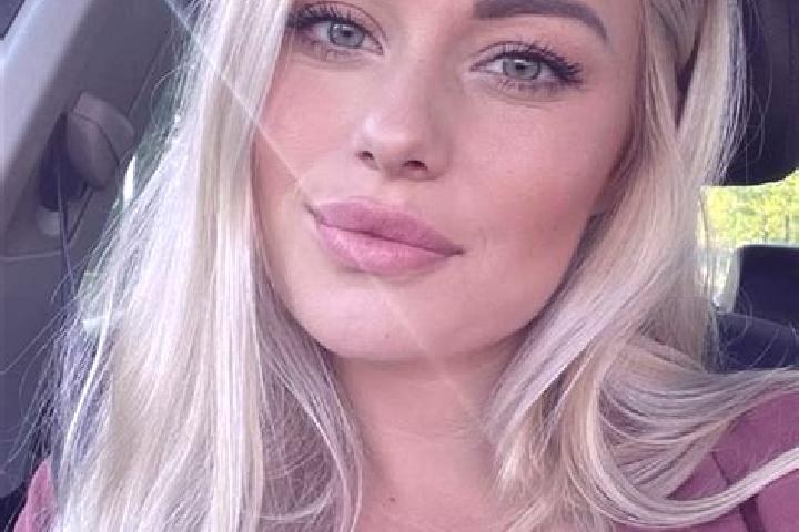 Ariana, 38, a blonde hazel-eyed mediterranean companion based in Marianowo. Offering Duos, Deep French Kissing, Girlfriend Experience. Available for incall a...