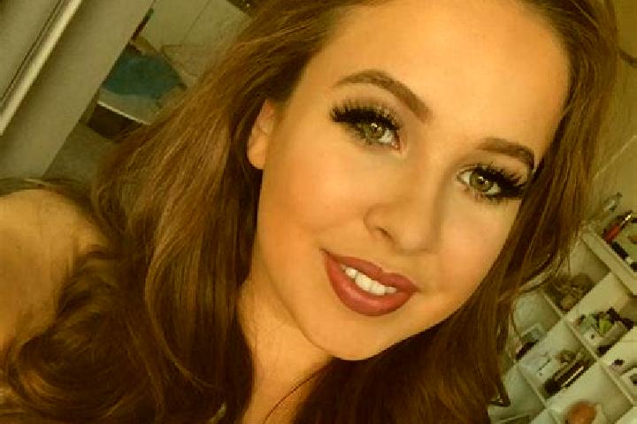 Ariana, 38, a red brown-eyed slavic companion based in Freethorpe. Offering Domination, Erotic Massage, Girlfriend Experience, 69. Available for incall and o...