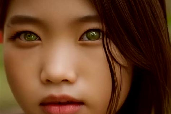 Ariana, 38, a red green-eyed asian companion based in Tarnalelesz. Offering OWO, CIM, Duos, Travel Companion, Girlfriend Experience. Available for incall and...