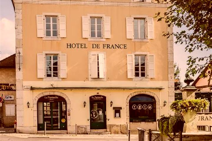 Ariana, 38 — Escort in Ferney-Voltaire, France