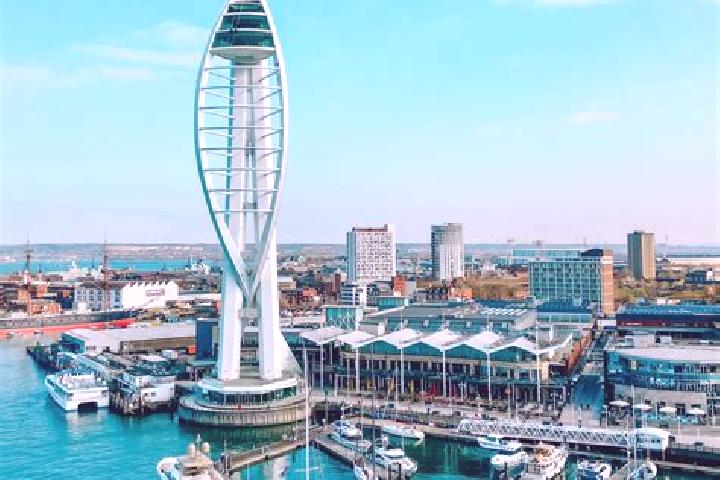 Ariana, 38 — Escort in Portsmouth, United Kingdom