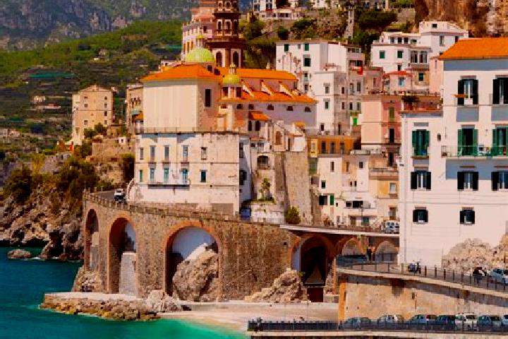 Ariana, 38 — Escort in Roata Rossi, Italy
