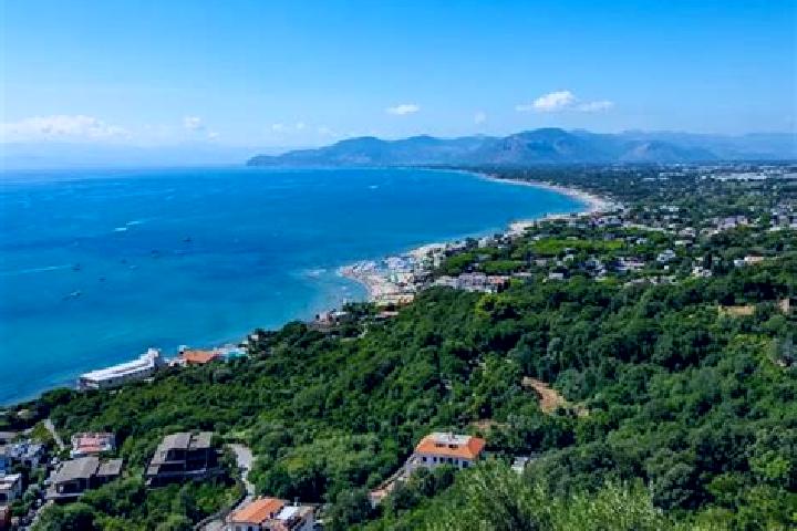 Ariana, 38 — Escort in San Felice, Italy