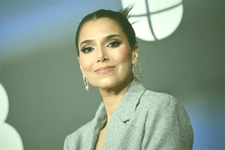 Ariana, 39, a auburn amber-eyed latina companion based in Fontaine. Offering Girlfriend Experience, 69, Domination. Available for incall and outcall, day and...