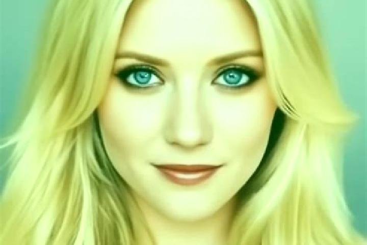 Ariana, 39, a blonde amber-eyed mixed companion based in Communal. Offering Tantra, Striptease. Available for incall and outcall, day and evening dates.