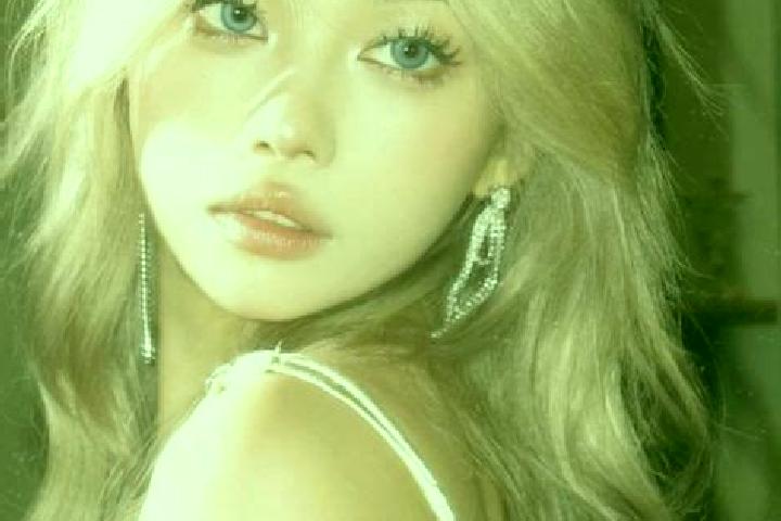 Ariana, 39, a blonde blue-eyed asian companion based in Goerwihl. Offering Massage, Striptease, CIM. Available for incall and outcall, day and evening dates.