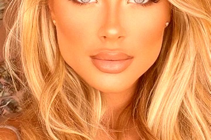 Ariana, 39, a blonde hazel-eyed latina companion based in Calpaneria Atezquilla. Offering A-Level, Couples, Prostate Massage, Massage. Available for incall a...
