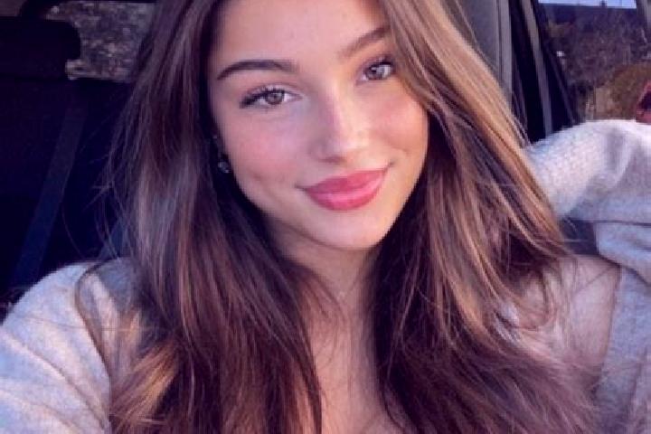 Ariana, 39, a brunette amber-eyed latina companion based in Sao Jose da Lapa. Offering Prostate Massage, CIM, Roleplay. Available for incall and outcall, day...