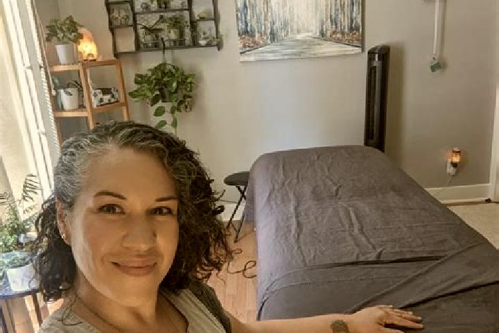 Ariana, 39, a chestnut blue-eyed latina companion based in San Cayetano. Offering GFE, A-Level, Erotic Massage. Available for incall and outcall, overnight b...