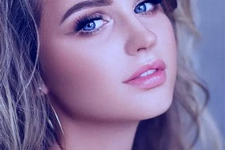 Ariana, 39, a dark blonde blue-eyed middle eastern companion based in Sela. Offering Dinner Date, Travel Companion, Massage, GFE. Available for incall and ou...