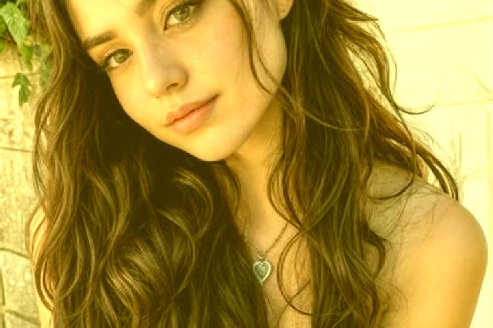 Aubrey, 20, a auburn amber-eyed middle eastern companion based in Nerau. Offering Massage, Girlfriend Experience, Domination. Available for incall and outcal...