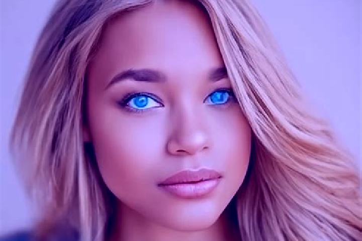 Aubrey, 20, a blonde blue-eyed latina companion based in Heers. Offering Couples, BDSM, Roleplay. Available for incall and outcall, day and evening dates.