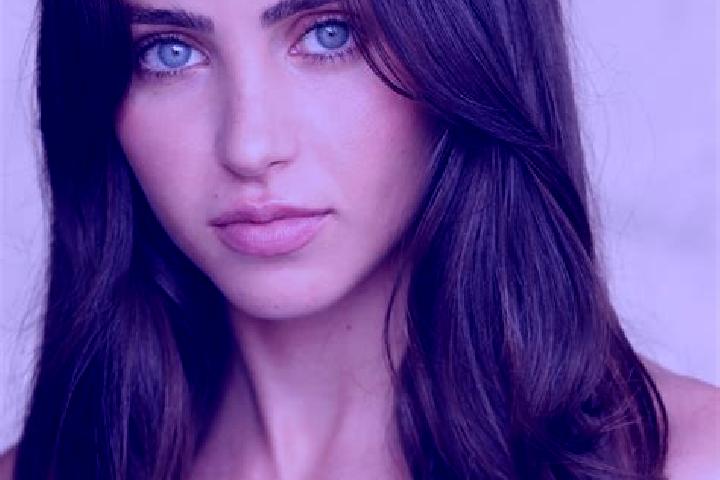 Aubrey, 20, a brunette amber-eyed latina companion based in Grontardo. Offering Prostate Massage, Girlfriend Experience. Available for incall and outcall, ov...