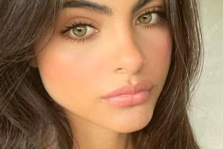 Aubrey, 20, a brunette green-eyed indian companion based in Kajan. Offering Prostate Massage, Striptease, 69, Dinner Date. Available for incall and outcall, ...