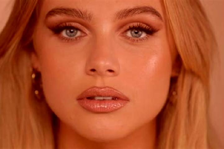Aubrey, 20, a platinum blonde dark-eyed caucasian companion based in Evora. Offering Deep French Kissing, A-Level, Roleplay, Girlfriend Experience. Available...