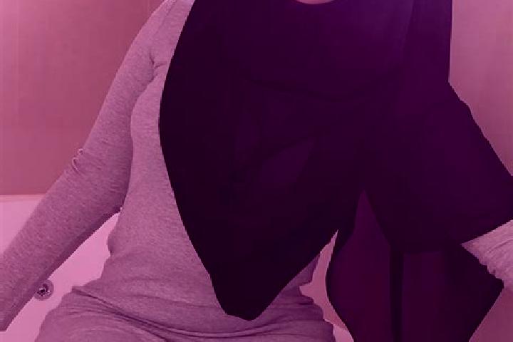 Aubrey, 20 — Escort in Div Koti, Iran