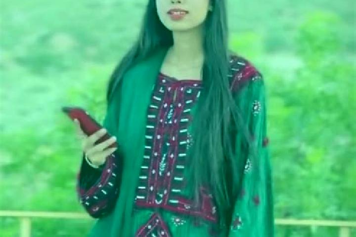 Aubrey, 20 — Escort in Siah Baz, Iran