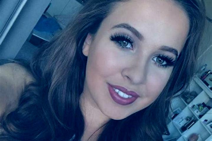 Aubrey, 21, a blonde brown-eyed caucasian companion based in Bialosliwie. Offering Roleplay, Tantra, Prostate Massage, Couples, Girlfriend Experience. Availa...