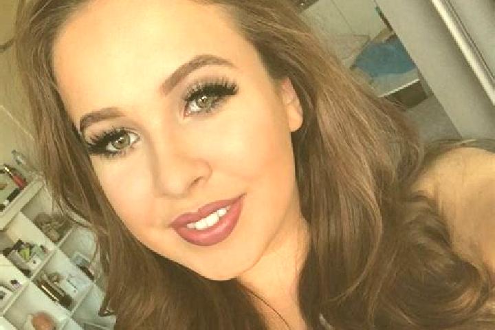Aubrey, 21, a blonde brown-eyed latina companion based in Mortagne-sur-Sevre. Offering Party Girl, BDSM. Available for incall and outcall, overnight bookings...