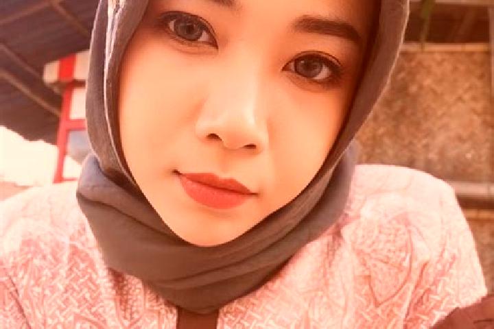 Aubrey, 21 — Escort in Slahung, Indonesia