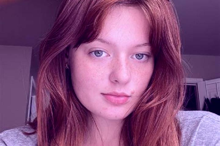Aubrey, 22, a auburn blue-eyed mixed companion based in Bakoundougou. Offering Roleplay, Couples, Overnight. Available for incall and outcall, day and evenin...