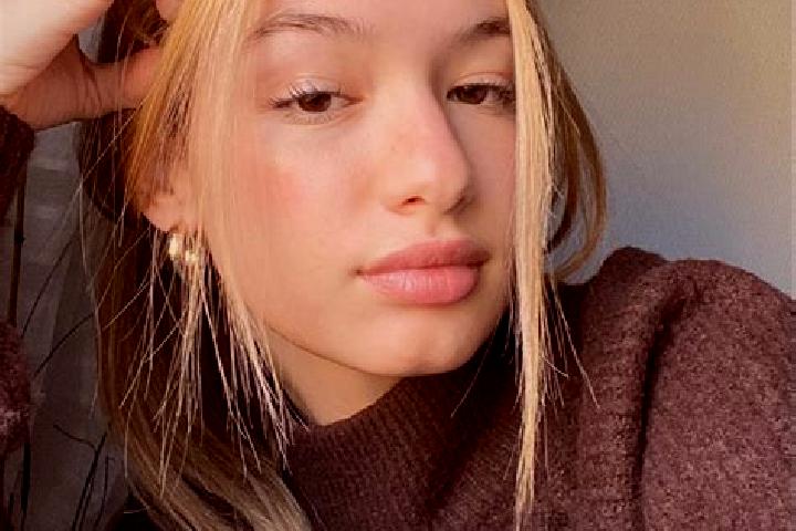 Aubrey, 22, a blonde brown-eyed mediterranean companion based in Cutelinho. Offering Erotic Massage, Prostate Massage, Couples. Available for incall and outc...
