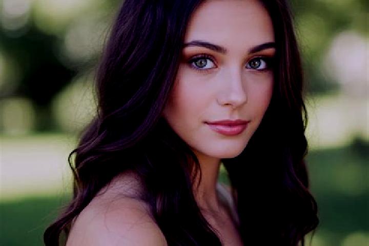 Aubrey, 22, a brunette hazel-eyed caribbean companion based in el Raval. Offering GFE, Dinner Date, Domination, BDSM. Available for incall and outcall, overn...