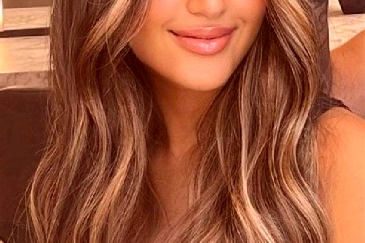 Aubrey, 22, a dark blonde brown-eyed asian companion based in Black Diamond. Offering OWO, Erotic Massage, Party Girl, Overnight, Striptease. Available for i...
