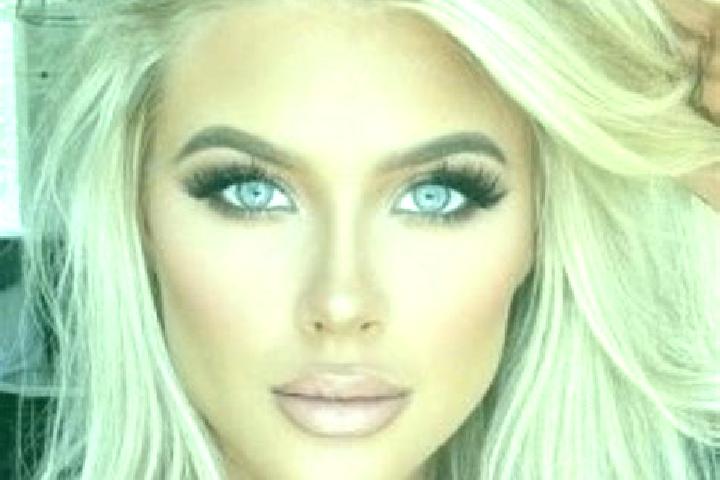 Aubrey, 22, a platinum blonde green-eyed latina companion based in Meslin-l Eveque. Offering Striptease, Deep French Kissing, GFE, Roleplay. Available for in...