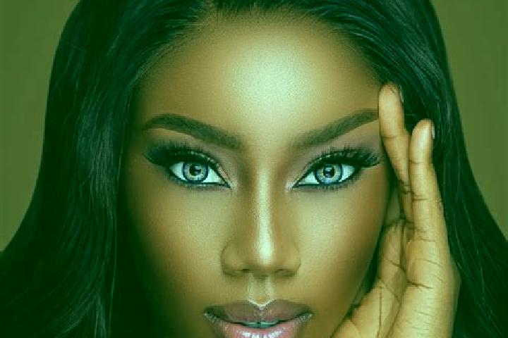 Aubrey, 22, a red blue-eyed ebony companion based in Geeveston. Offering Party Girl, Massage, Domination, Striptease. Available for incall and outcall, day a...