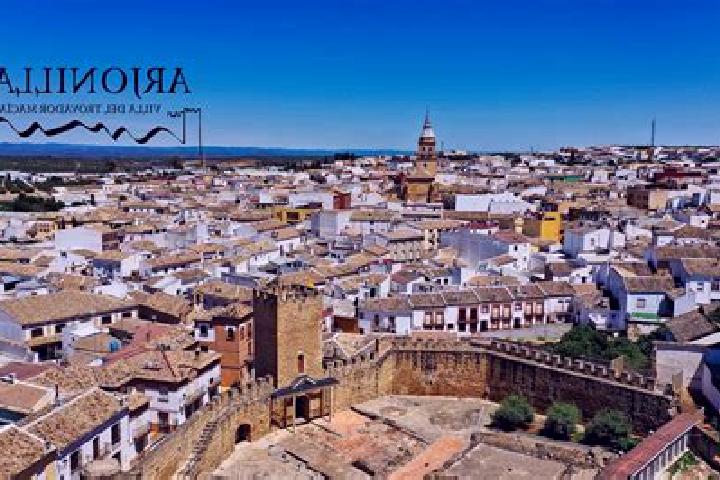 Aubrey, 22 — Escort in Arjona, Spain