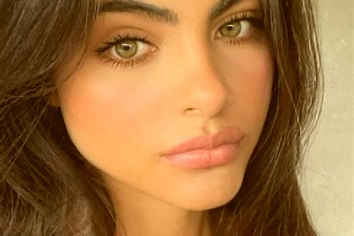 Aubrey, 23, a black hazel-eyed european companion based in Komono. Offering BDSM, Prostate Massage, 69, Deep French Kissing. Available for incall and outcall...