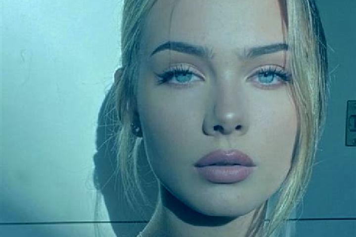 Aubrey, 23, a blonde grey-eyed european companion based in Santiago Lapaguia. Offering GFE, Domination, Erotic Massage. Available for incall and outcall, ove...