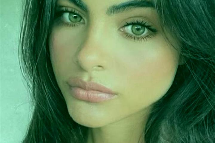Aubrey, 23, a brunette blue-eyed indian companion based in Yehud. Offering Duos, Couples, Tantra, 69. Available for incall and outcall, day and evening dates.