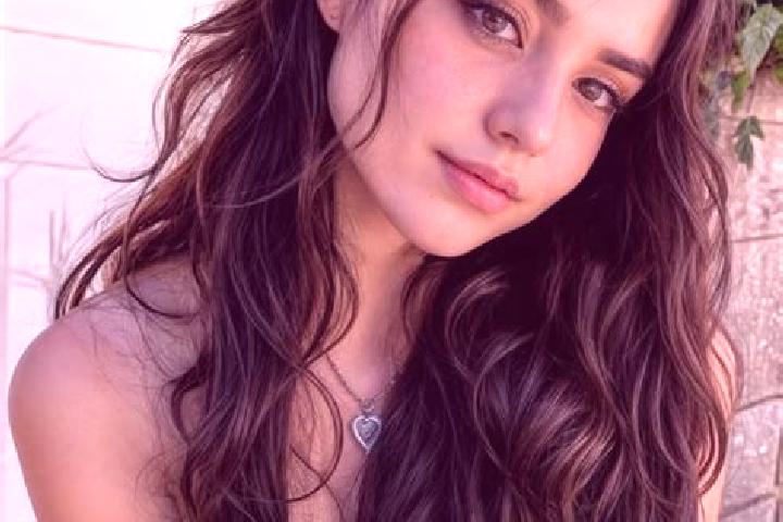 Aubrey, 23, a red hazel-eyed middle eastern companion based in Irmstett. Offering Party Girl, OWO, Erotic Massage. Available for incall and outcall, overnigh...