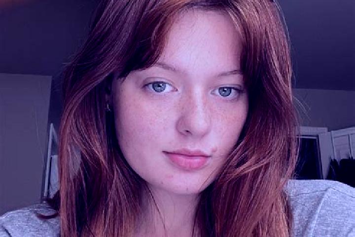 Aubrey, 24, a auburn amber-eyed slavic companion based in Laghetti. Offering Massage, Deep French Kissing, Dinner Date, BDSM. Available for incall and outcal...