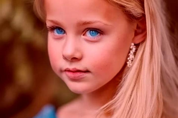 Aubrey, 24, a blonde blue-eyed middle eastern companion based in Daye. Offering 69, Overnight, A-Level, Couples. Available for incall and outcall, day and ev...