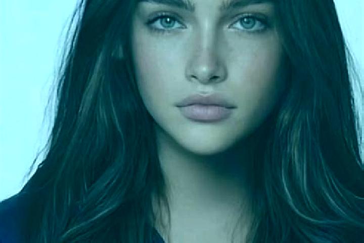 Aubrey, 24, a brunette grey-eyed caucasian companion based in Crasna. Offering Party Girl, Couples, Domination, Erotic Massage, Dinner Date. Available for in...